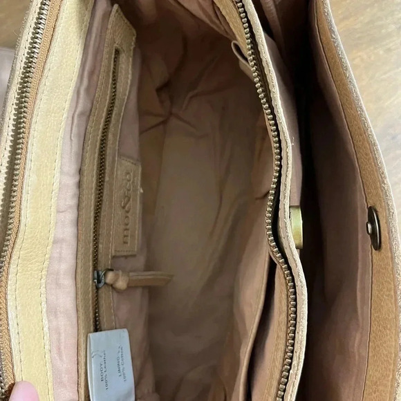 Anthropologie Mo and Co. light brown pebbled leather messenger/Crossbody bag - Picture 8 of 11